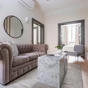 Louly Spanish Steps Aparthotel Rome